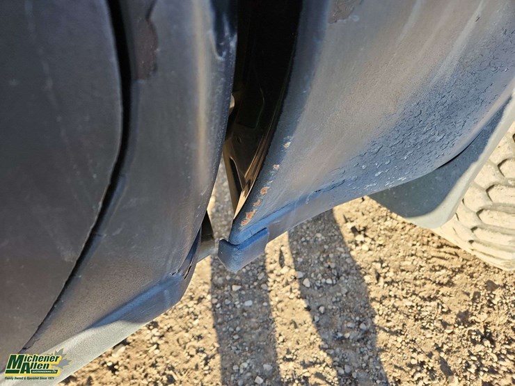 2019-chevrolet-silverado-1500-image-34