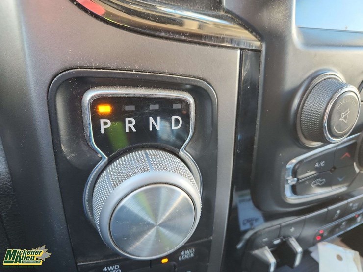 2014-dodge-1500-image-10