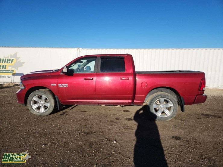 2014-dodge-1500-image-23