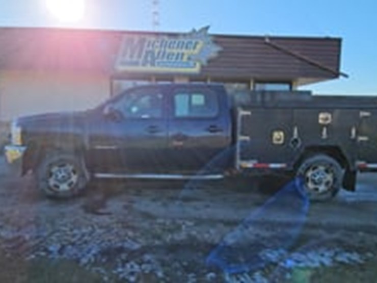 2012-chevrolet-silverado-2500hd-image-42