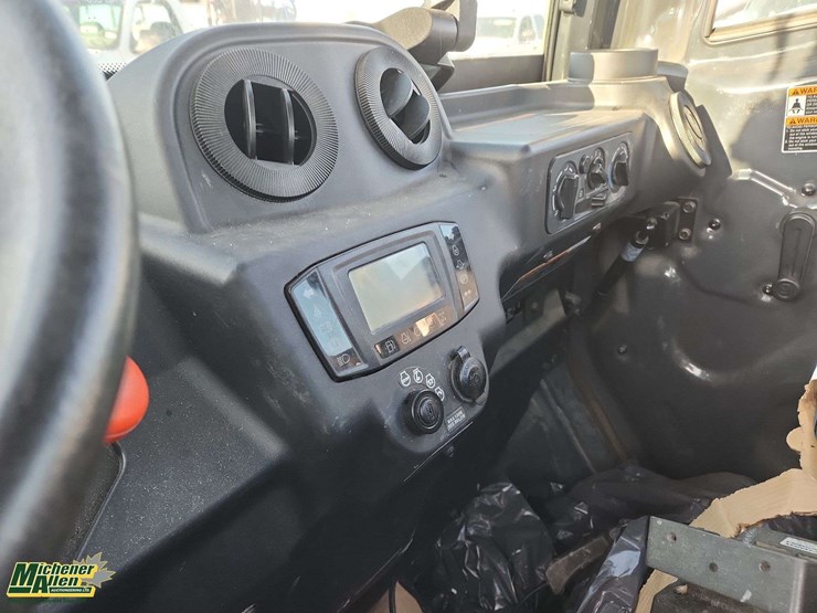 2014-kubota-rtv-x1100c-image-10