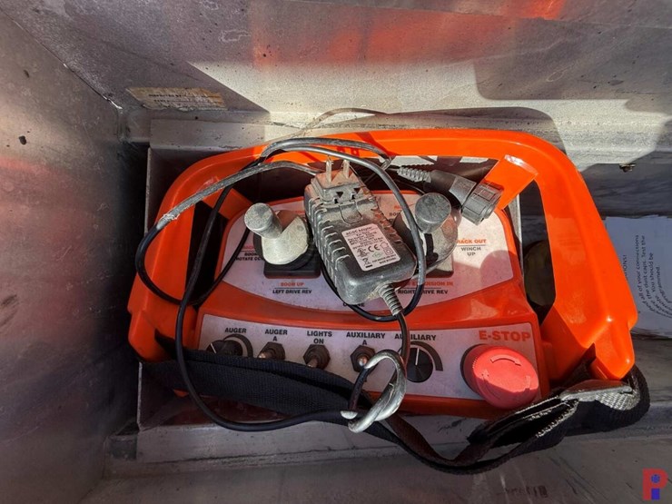 2004-sdp-ez-hauler-image-11