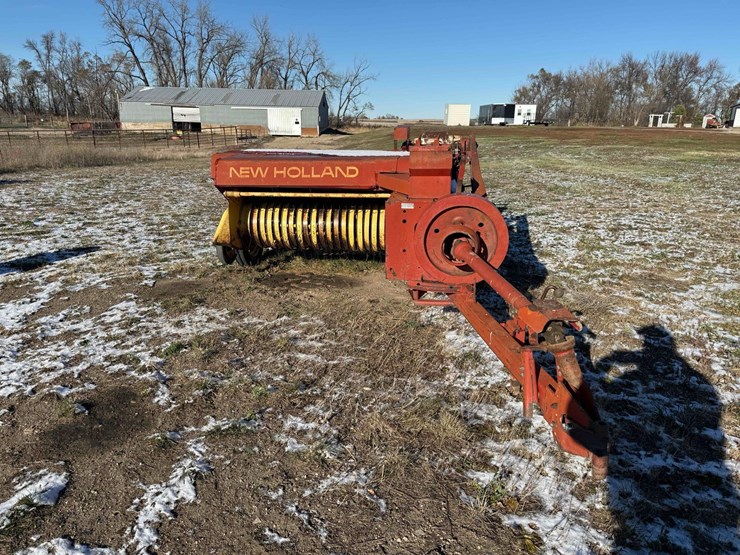 new-holland-273-image-2