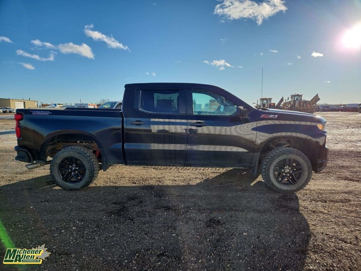 2019-chevrolet-silverado-1500-image-24
