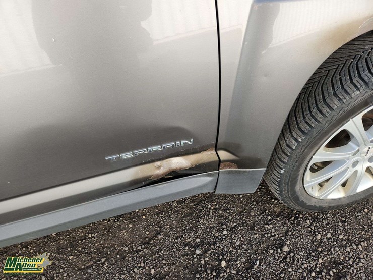 2012-gmc-terrain-slt-image-43