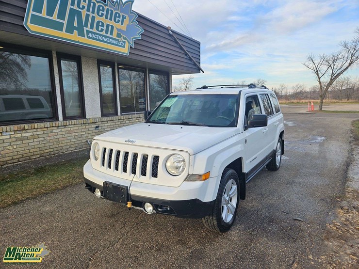 2014-jeep-patriot-image-1