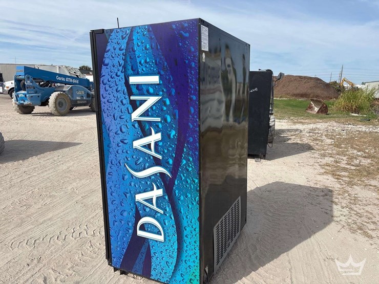 vending-machine-image-3