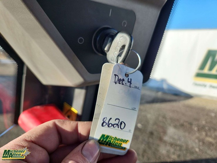 2014-volvo-mct135c-image-27