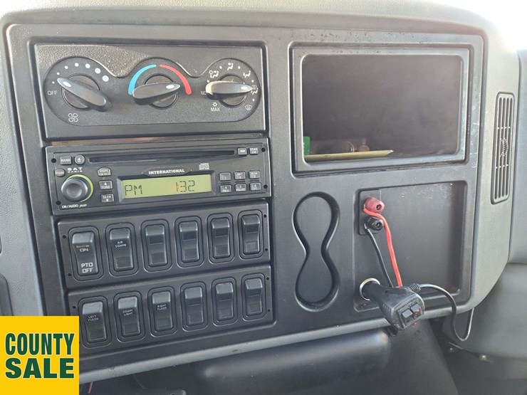 2007-international-durastar-4100-image-18