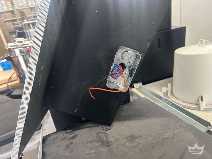 ceiling-speakers-image-2