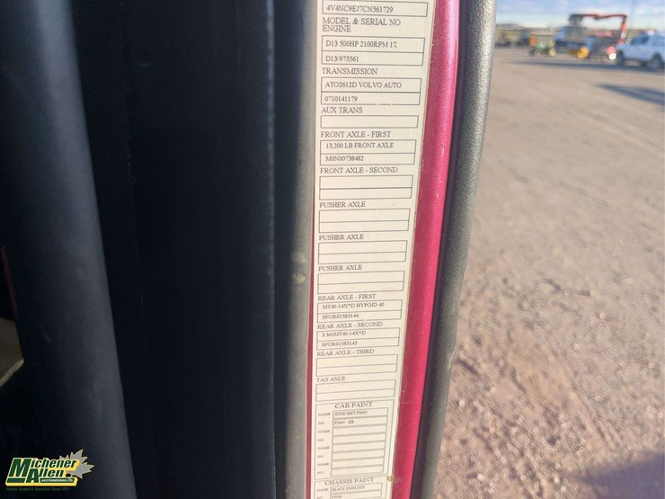 2012-volvo-vnl-t/a-sleeper-tractor-image-21