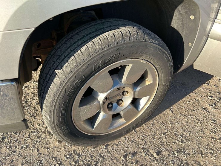 2010-gmc-1500-image-23