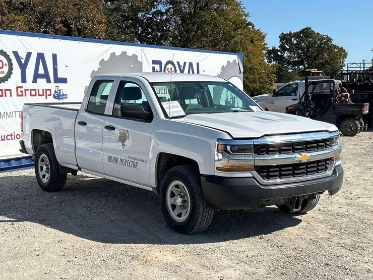 2017-chevrolet-silverado-1500-image-4