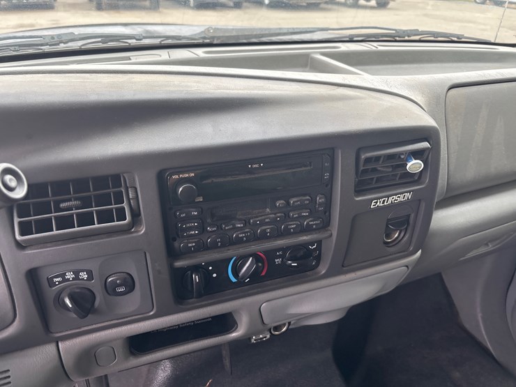 #5020-•-2004-ford-|-for-parts/repairs-image-10