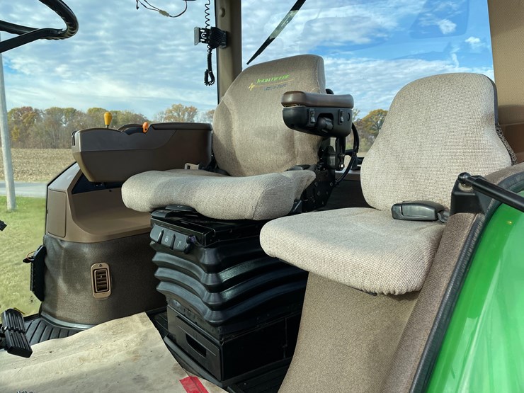 2005-john-deere-8420-image-17