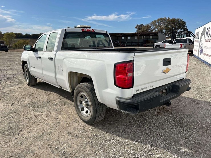 2017-chevrolet-silverado-1500-image-2
