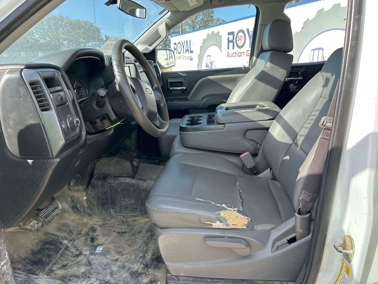 2017-chevrolet-silverado-1500-image-13