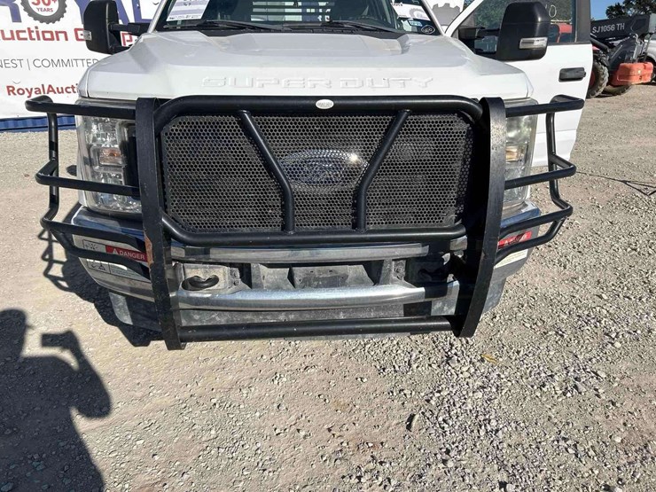 2018-ford-f350-image-35