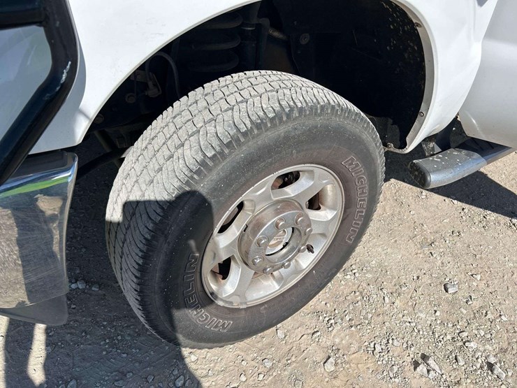 2014-ford-f250-image-25