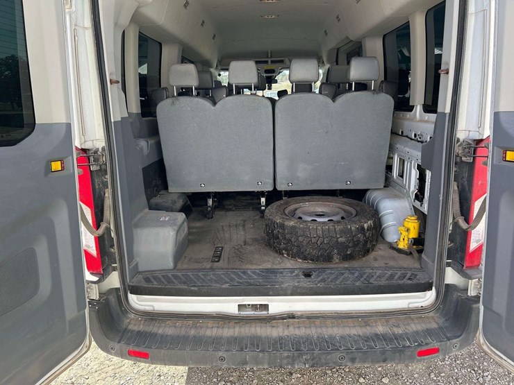 2017-ford-transit-350-passenger-van-image-20