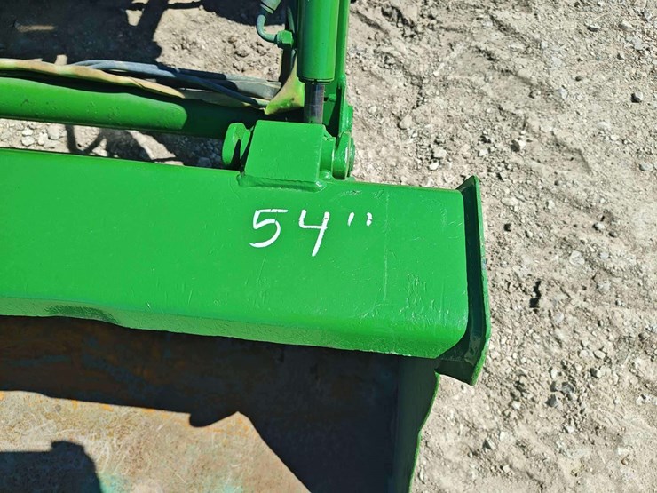 2019-john-deere-1025r-image-24