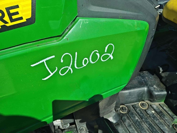 2019-john-deere-1025r-image-17