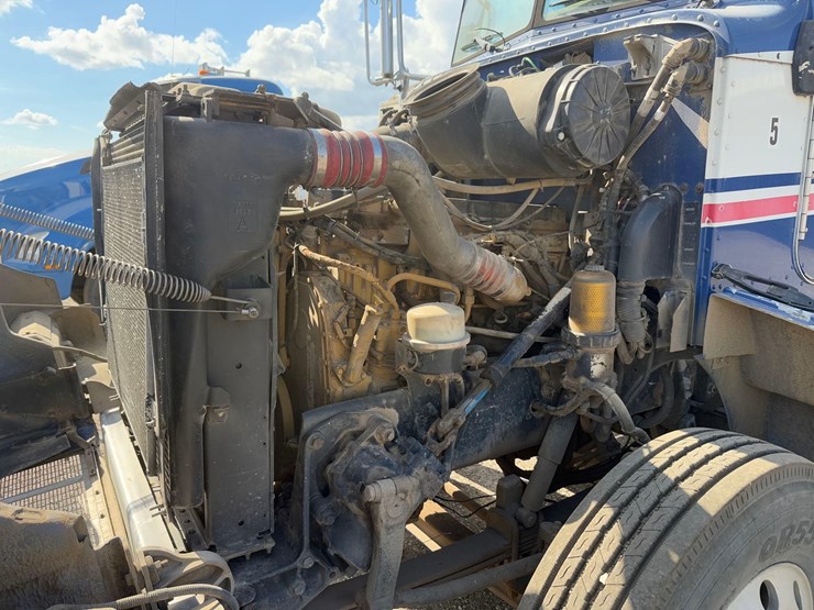 peterbilt-semi-tractor-image-20