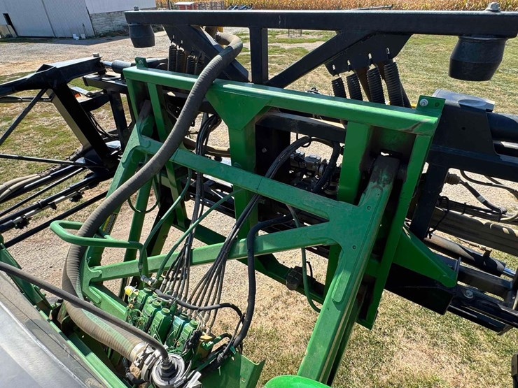 2011-john-deere-4730-image-34