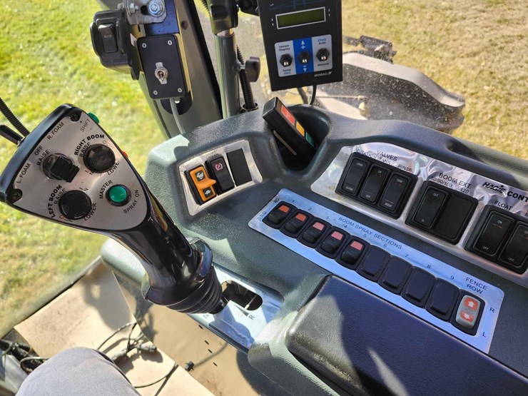 hagie-sts12-image-24