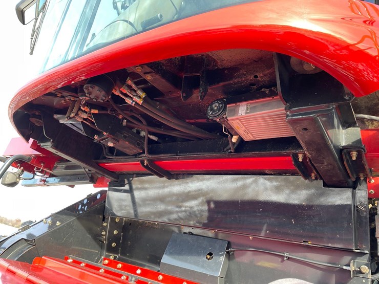 2014-case-ih-5130-image-8