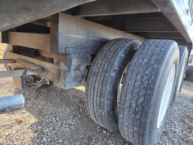 lime-city-hopper-bottom-trailer-image-11