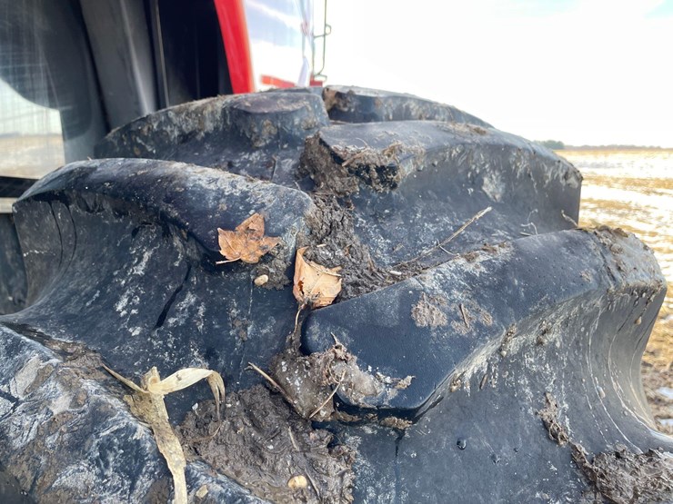 2014-case-ih-5130-image-34