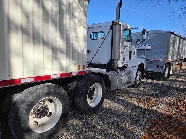 freightliner-image-17