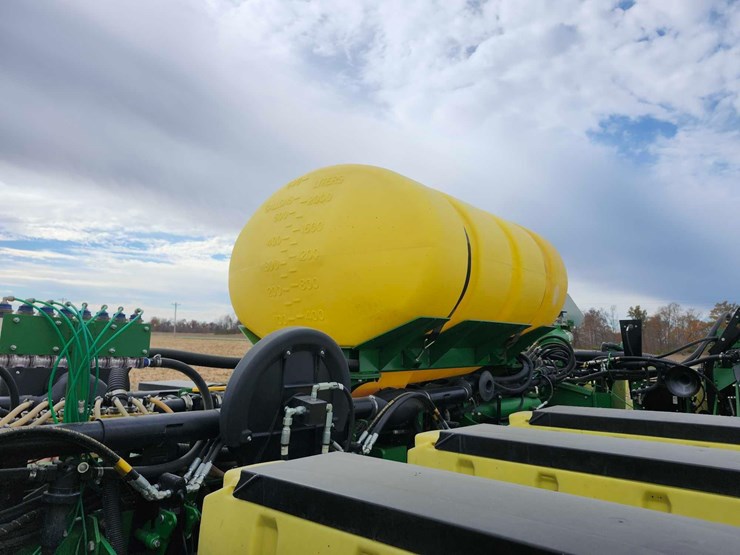 2014-john-deere-1770-image-20