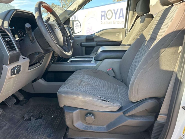 2017-ford-f150-image-12