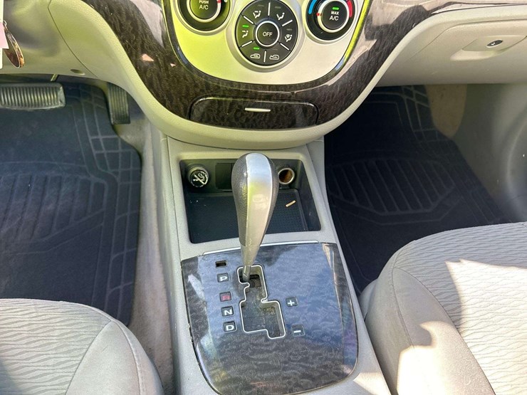 2007-hyundai-santa-fe-image-17