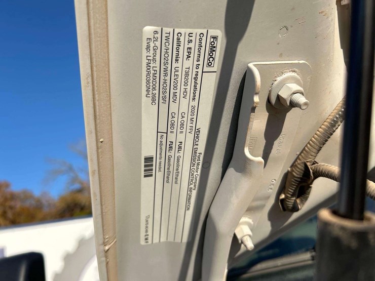 2020-ford-f250-image-8