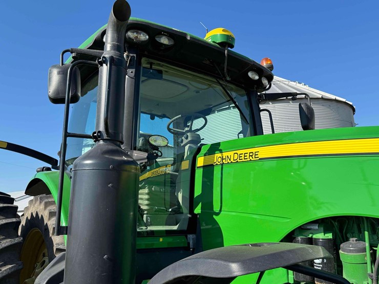 2013-john-deere-8285r-image-17