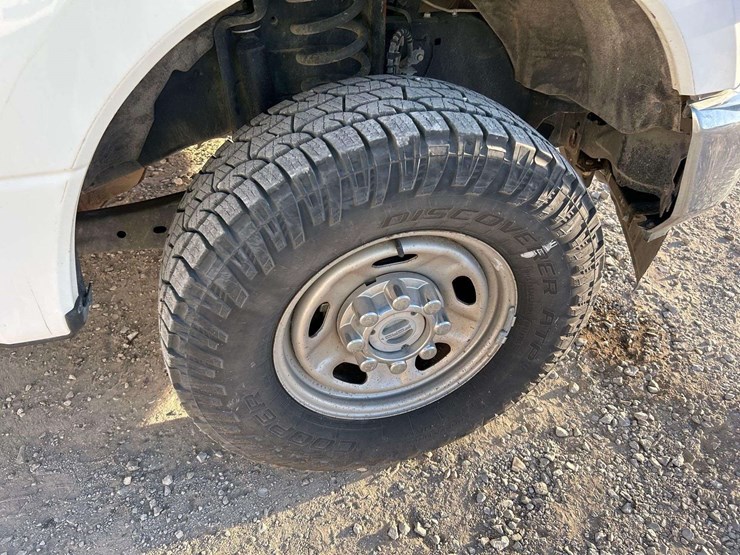 2020-ford-f250-image-27