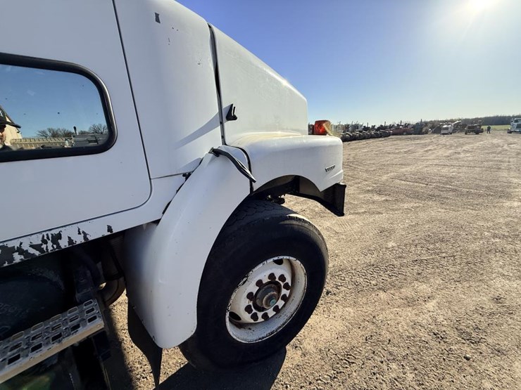 1998-akzo-nobel-hd10-image-35