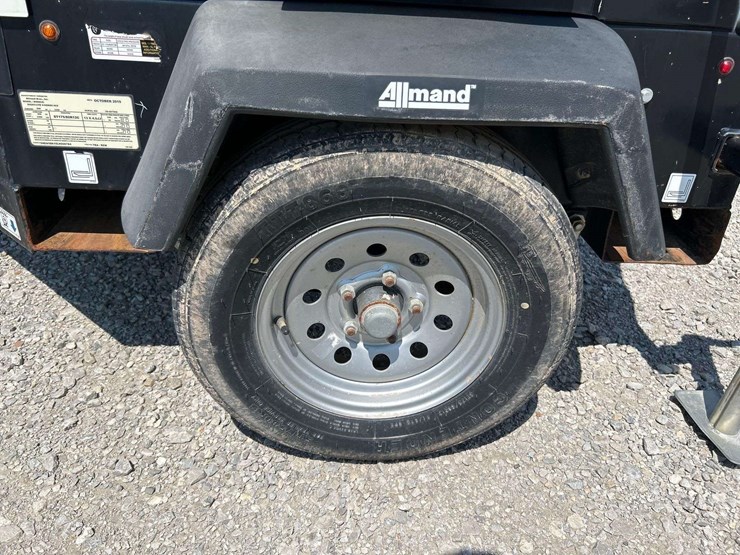2019-allmand-bros-night-lite-v-series-image-16