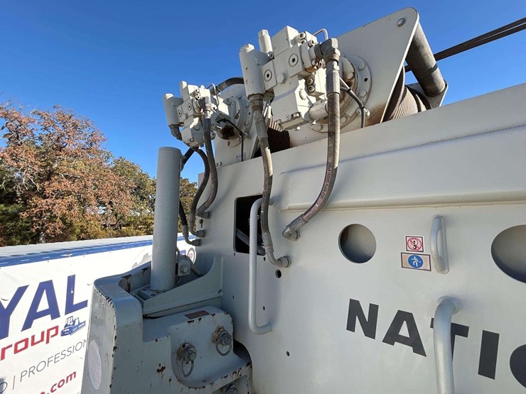 2015-peterbilt-367-image-27