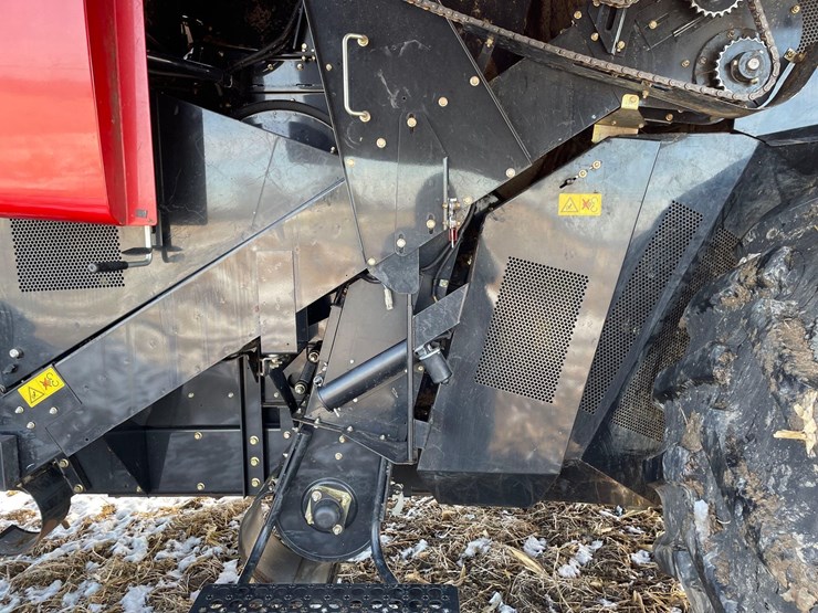 2014-case-ih-5130-image-42