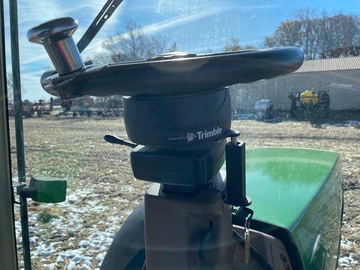 john-deere-8200-image-52