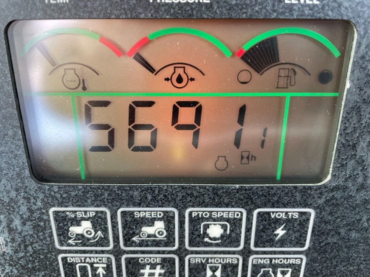 2005-john-deere-8420-image-23