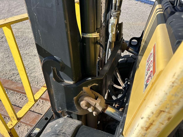 hyster-h90ft-8,000lb-diesel-forklift-image-16