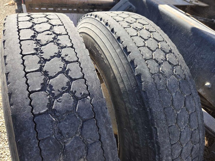 1994-freightliner-semi-image-22