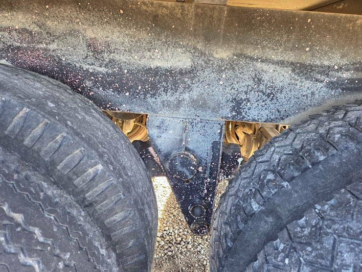 single-hopper-bottom-trailer-image-9