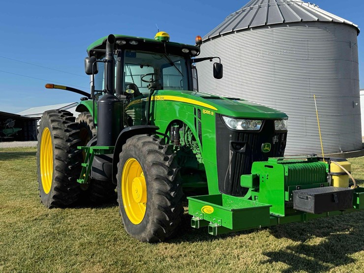 2013-john-deere-8285r-image-4