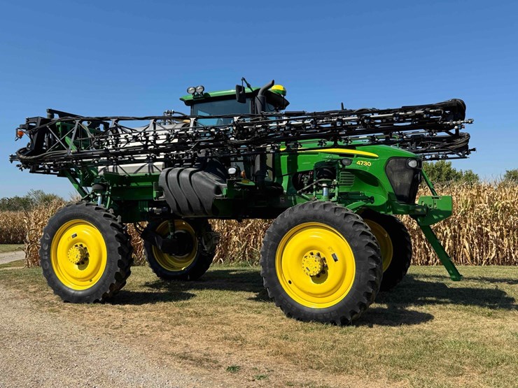 2011-john-deere-4730-image-1